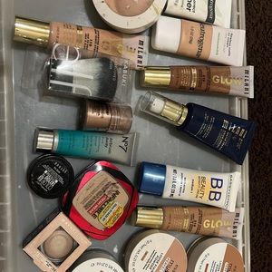 Makeup foundation and  powder primer